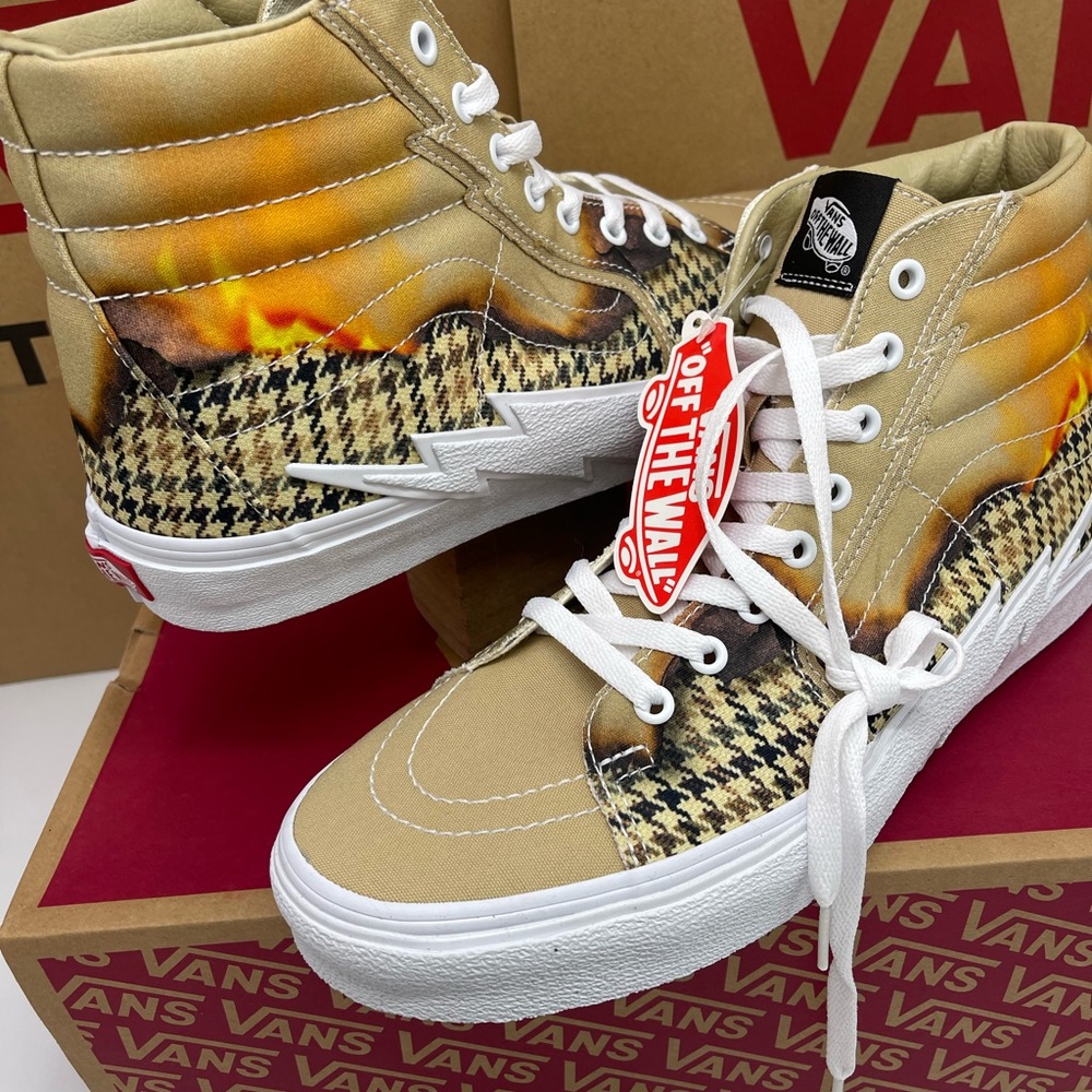 Vans WMNS Sk8-Hi Bolt (Big Reveal) Taos Taupe Sneakers 
 Houndstooth Pattern - Picture 10 of 16